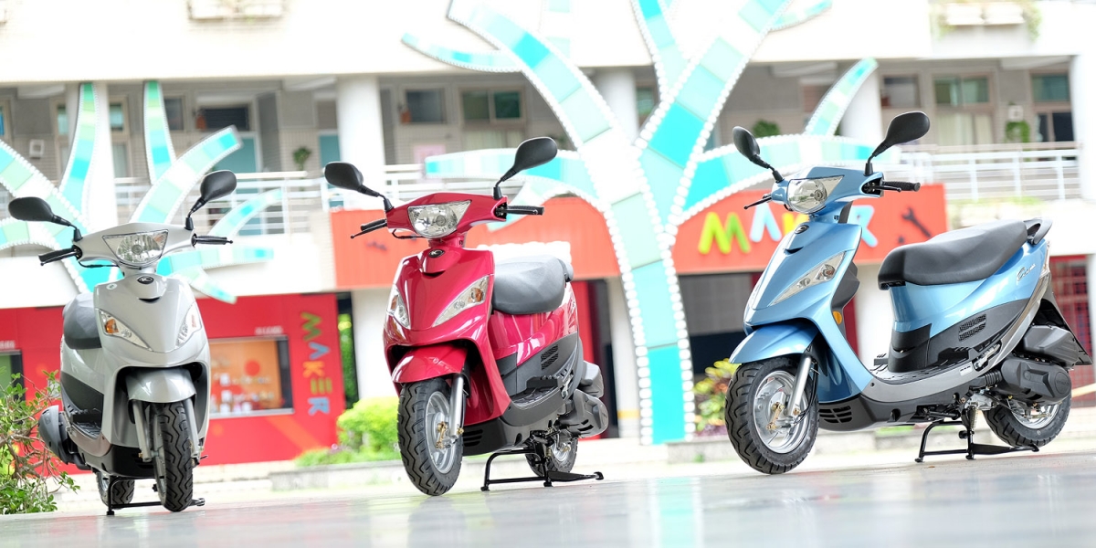 快訊。油電大戰開打KYMCO CUE 100舊換新四萬有找!