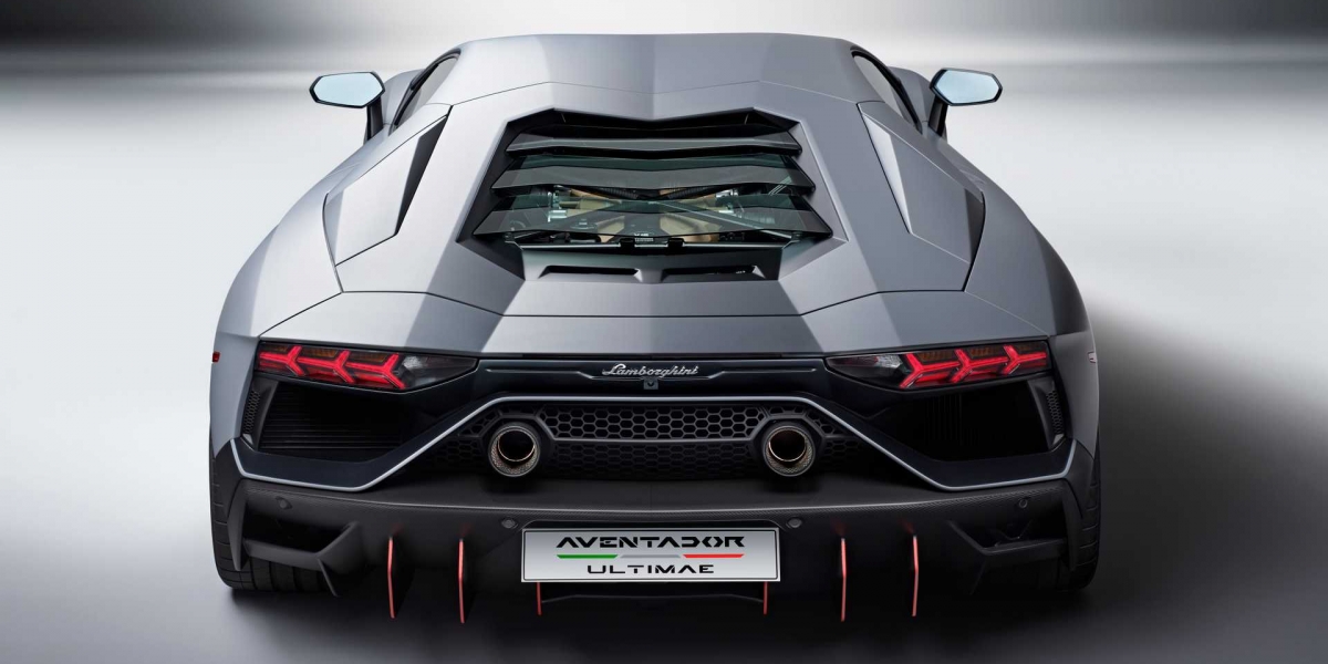 V12引擎的終章?Aventador Ultimae是Lamborghini最後的神作嗎?