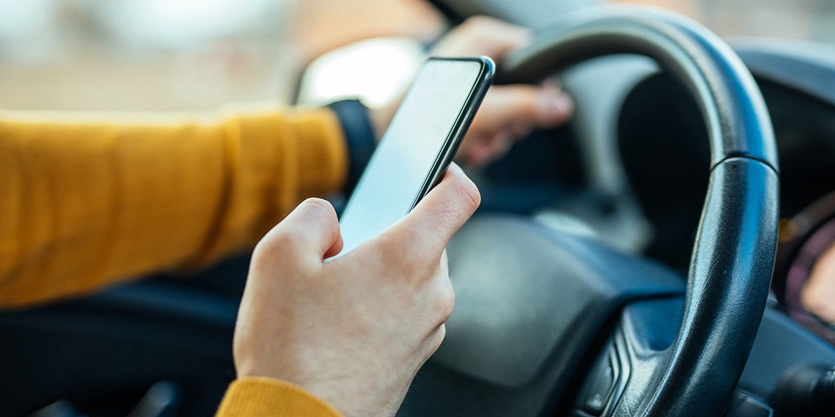 抱歉了iPhone用戶,美國汽車保險公司「Jerry」研究顯示Android用戶開車來的更安全