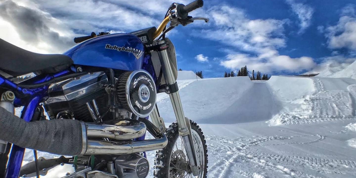 Harley-Davidson與冬季X Games合作,首屆雪地衝刺爬坡賽登場