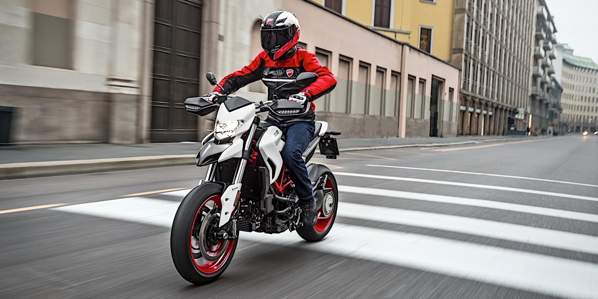 新色新氣象,2018 Ducati Hypermotard 939更加醒目!