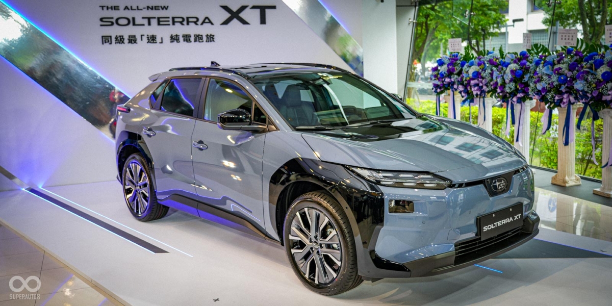 這次不只有電更有「魂」！小改款 SUBARU Solterra XT 正式抵台，338 匹馬力加發光六芒星真的香