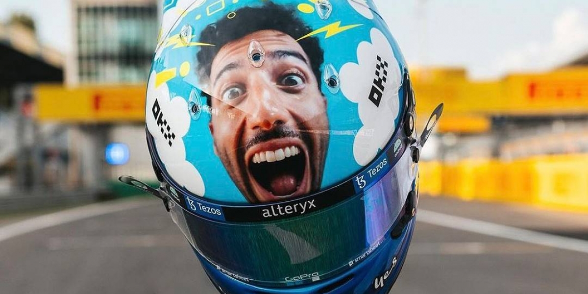 致敬Valentino Rossi!Daniel Ricciardo在義大利大獎賽推出以Rossi「2008鬼臉」為靈感特殊彩繪帽!