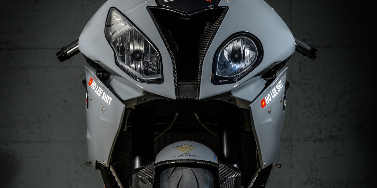 不同的寶馬,相同的戰鬥意志!兩部BMW S1000-Series的戰鬥改 by VTR