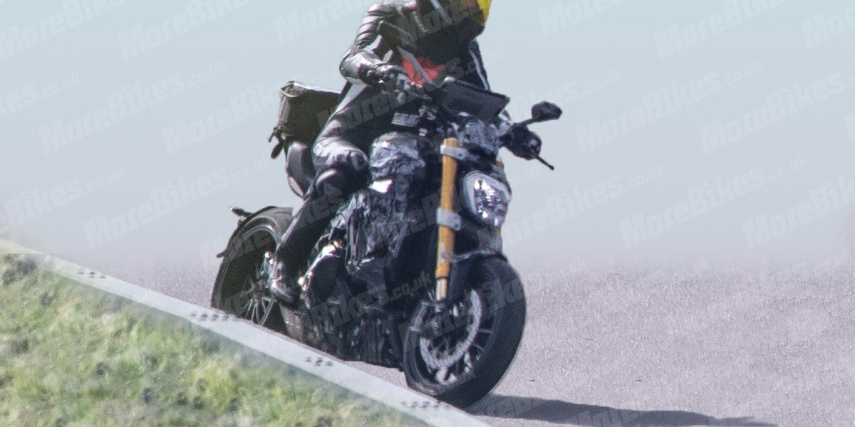 巡航皮、運動骨。全新Ducati Diavel測試車捕獲