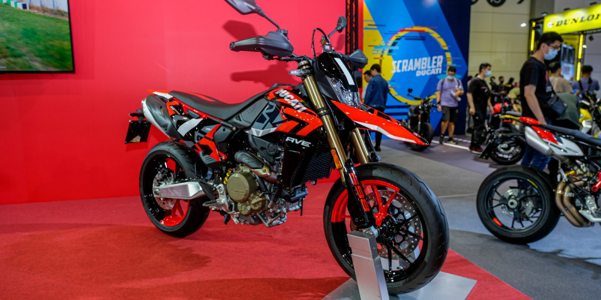 地表最強單缸怪獸降臨! Ducati Hypermotard 698震撼登台