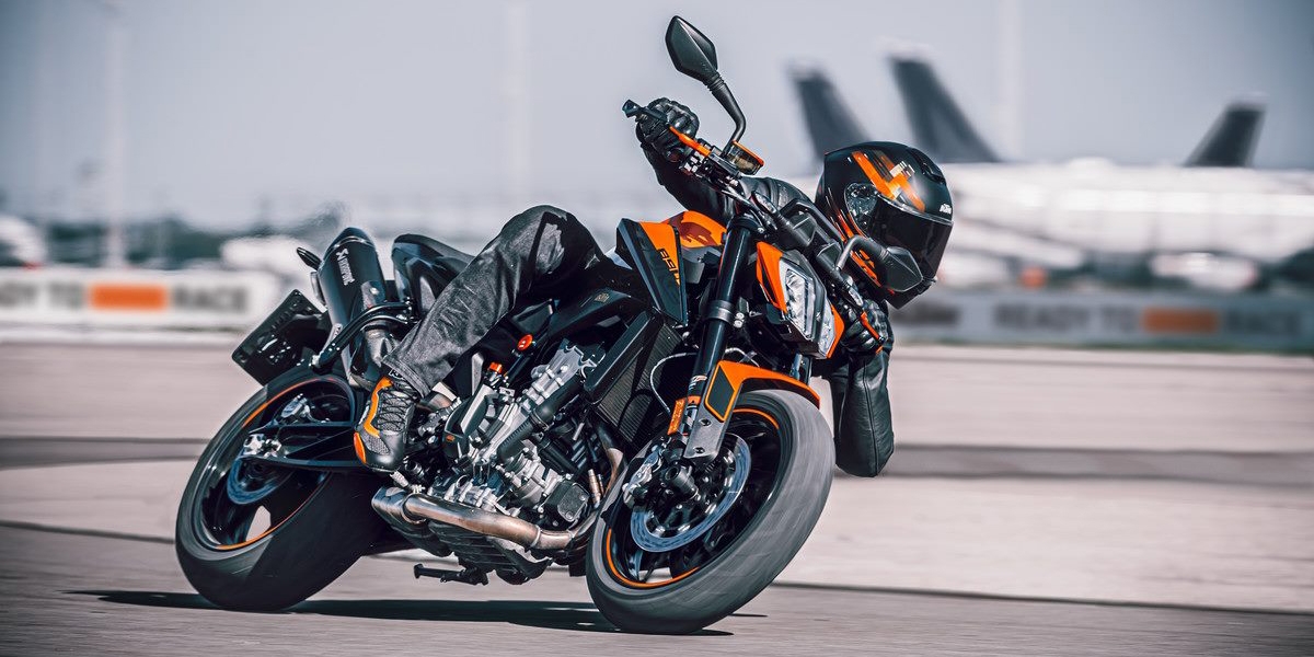 排量升級、性能精進!2021 KTM 890 DUKE 海外發表