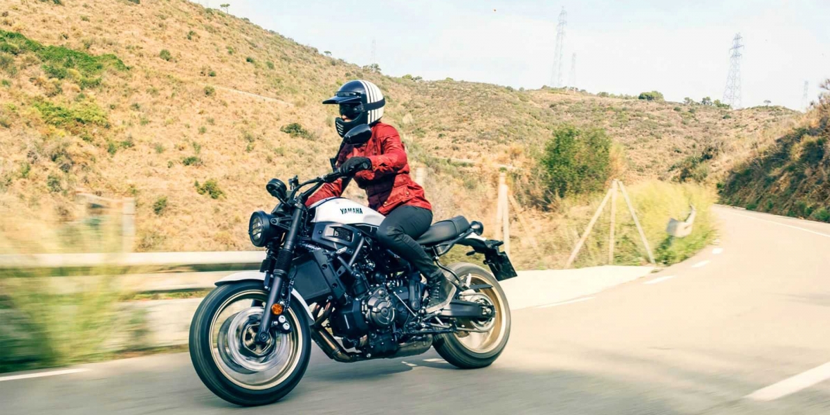 YAMAHA XSR700 LEGACY EDITION 新色Scrambler風登場