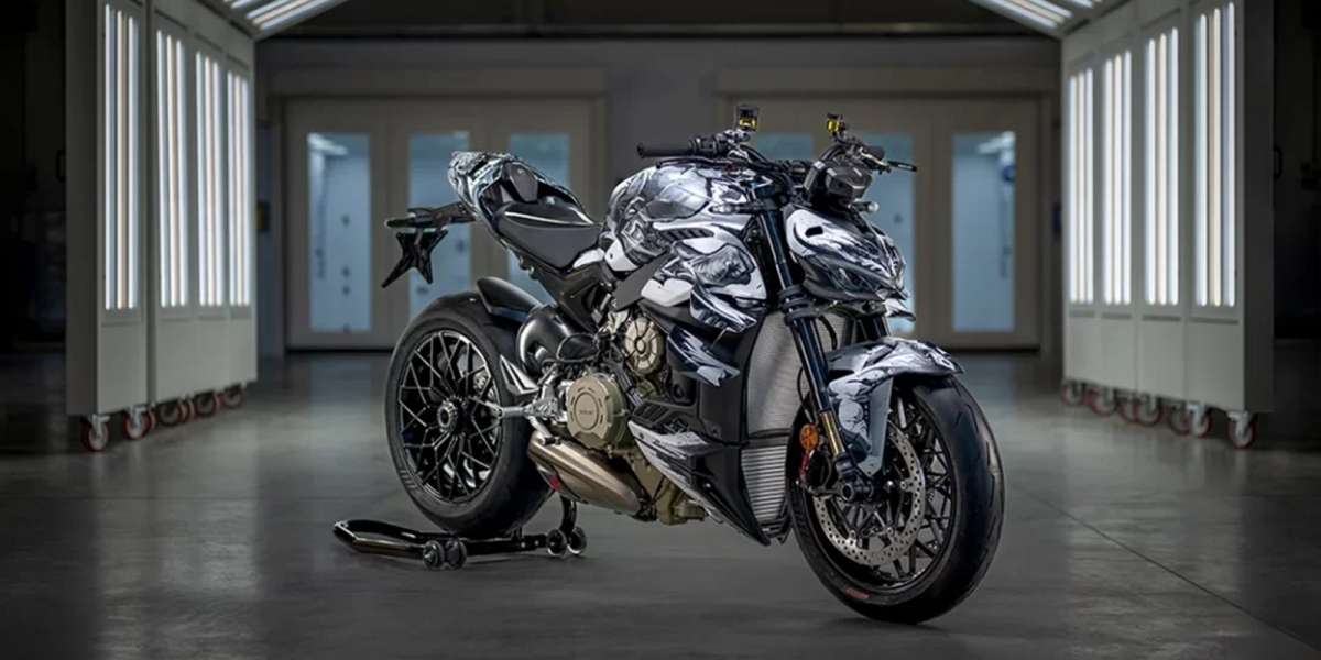 用手指彩繪出動感與力量!Ducati Streetfighter V4 Lamborghini Centauro 海外亮相
