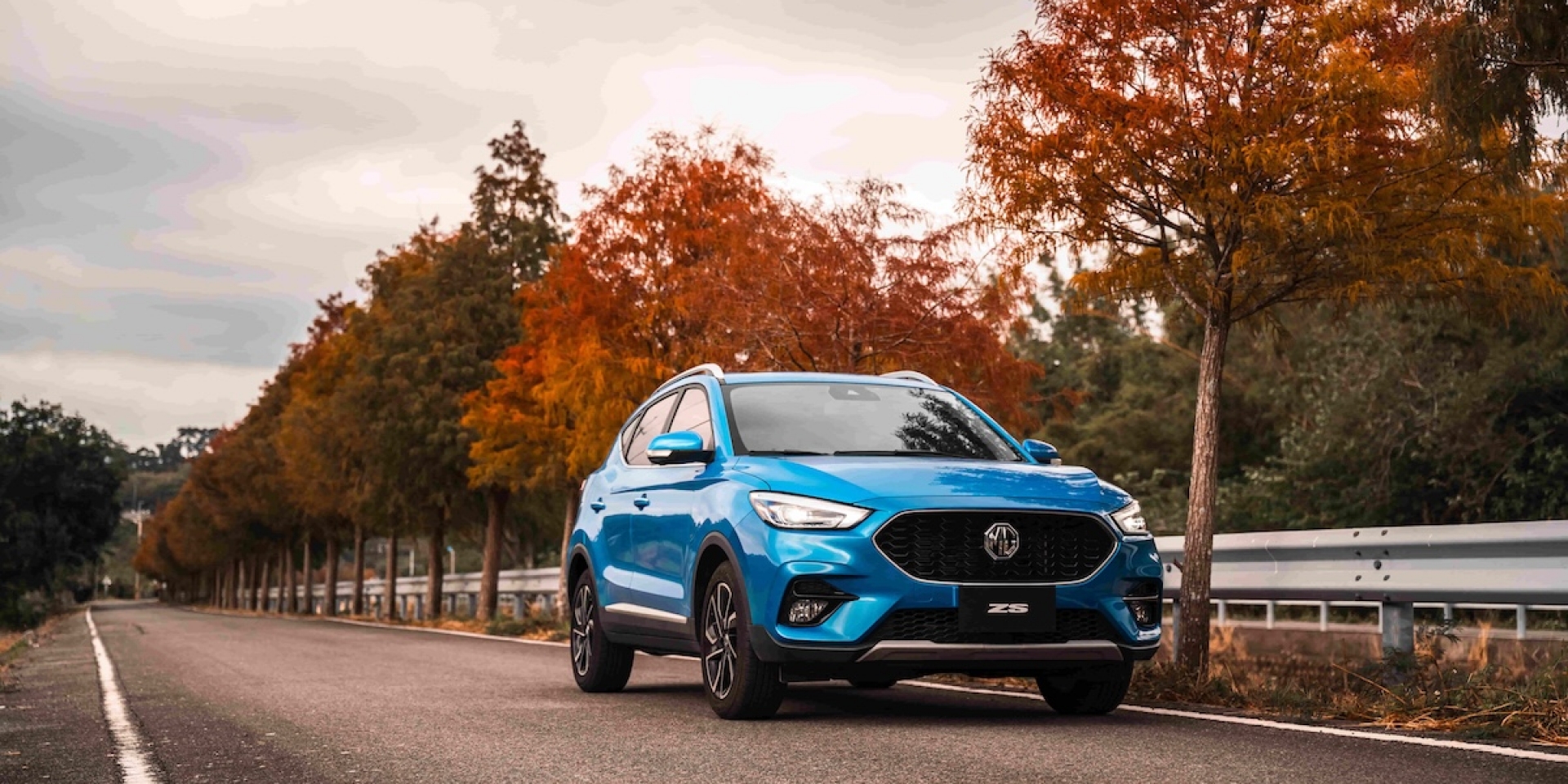 歡慶MG HS榮獲TNCAP五星安全評等，1月HS滿配79.9萬起 本月購車享第五年延長保固與最高四萬購車金！