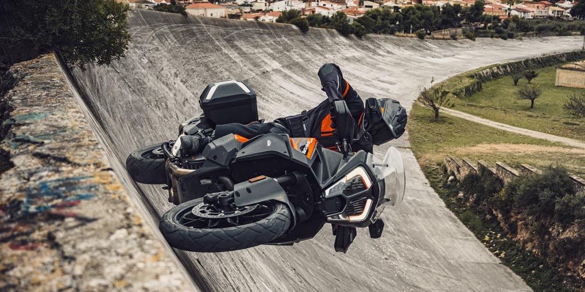 二樓視野切彎道!2021 KTM 1290 SUPER ADVENTURE S,道路、土路兩相宜