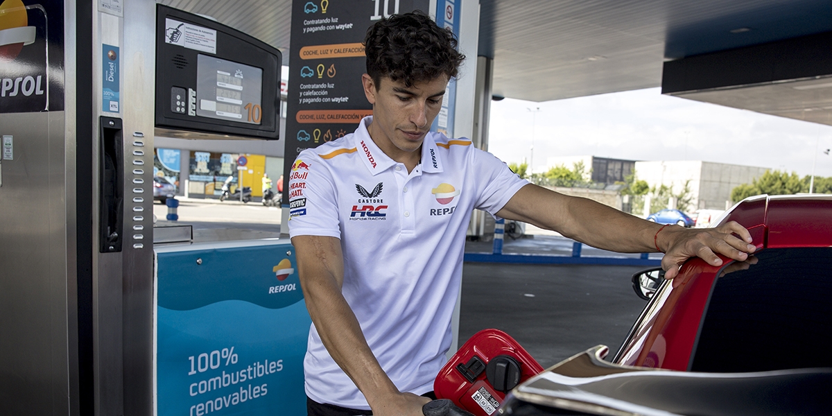 再生燃料上路!Marc Marquez駕駛使用100%再生燃料的HONDA Civic TypeR繞行馬德里!