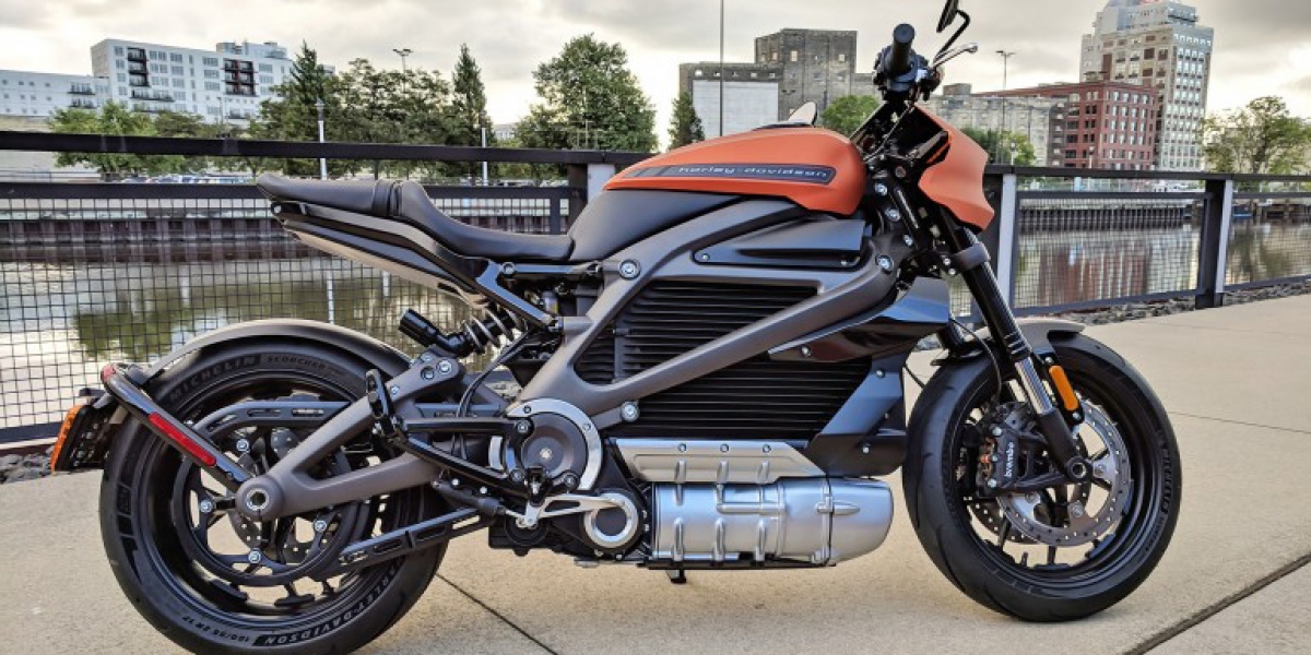 電動美式魂。Harley-Davidson LiveWire實車現身!