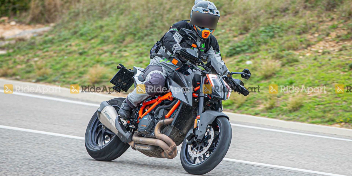 加上Carbon更殺!KTM 1290 SUPER DUKE RR間諜照曝光
