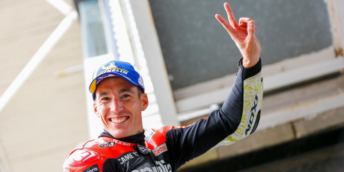 APRILIA真的登上頒獎台啦!Aleix Espargaro:這次的勝利就像是夢一樣的不真實!我始終相信我們的團隊與目標!