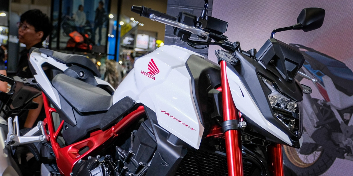 2023 國際重型機車展|雙缸黃蜂38.8萬!Honda CB750 HORNET 台灣發表