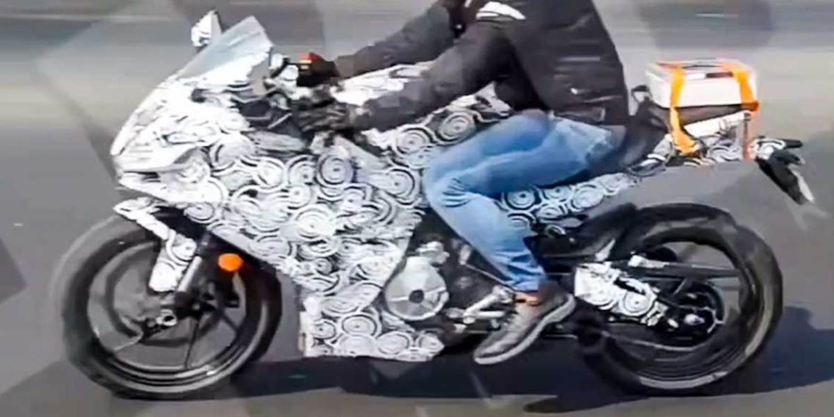 汽缸對折再對折?APRILIA RS300 黃牌小獅子印度曝光!