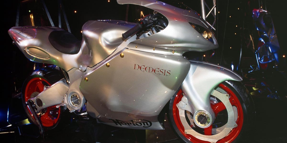 機車V8引擎巡禮(四):胎死腹中的跑車Norton Nemesis