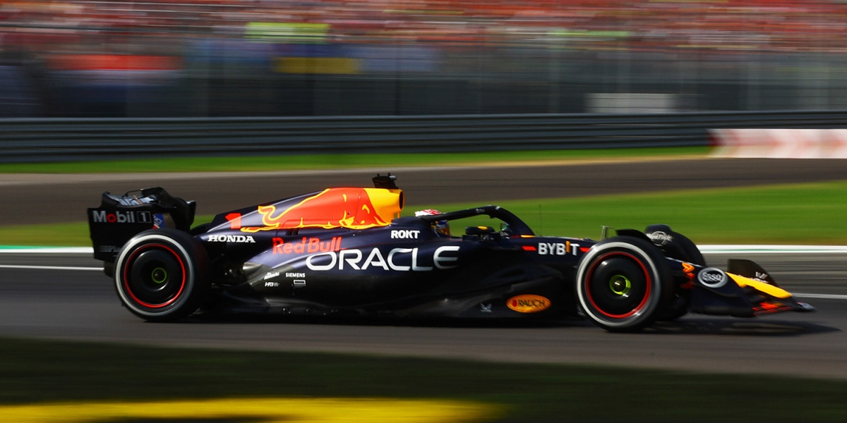 史上第一人!Max Verstappen單季十連勝,創下空前成就 領軍Red Bull車隊保持本賽季全勝優勢