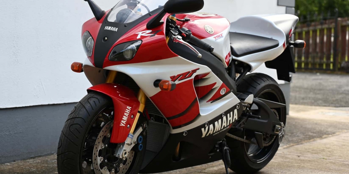 全新YAMAHA YZF-R7 OW02在英國拍賣飆出150萬台幣天價!