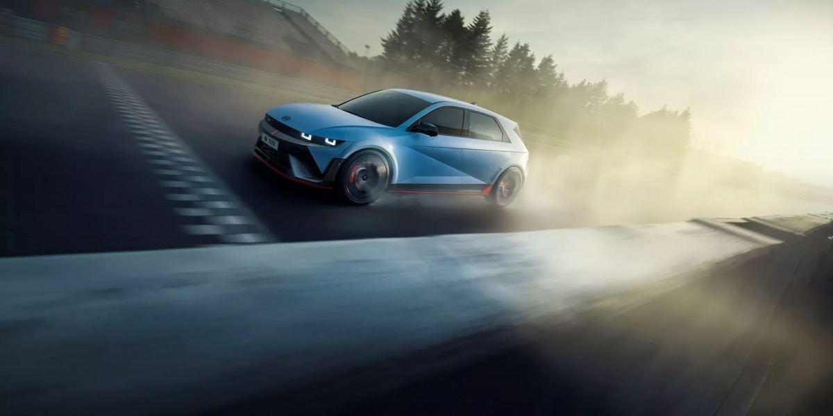 號稱最有趣電動車,甩尾教父駕駛Hyundai Ioniq 5 N秀給你看