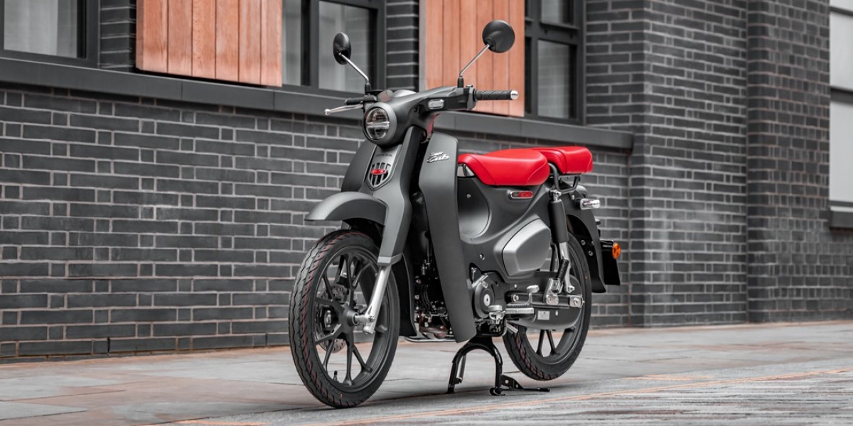 標配後座,但還是四速變速箱!HONDA SUPER CUB 125新年式歐洲發表