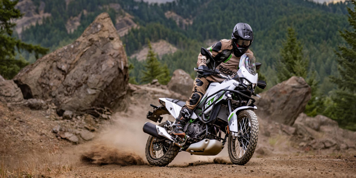 Kawasaki KLE500 再進化！2027 年式新增 Smartride 自動離合器版本，台灣有望引進