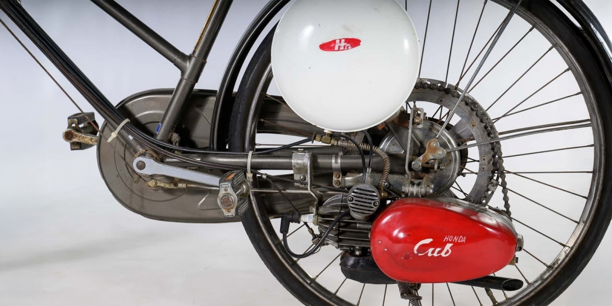 怪騎物語。1952 Honda Cub F：夢想之翼的起點，如何用一顆小引擎改寫世界？