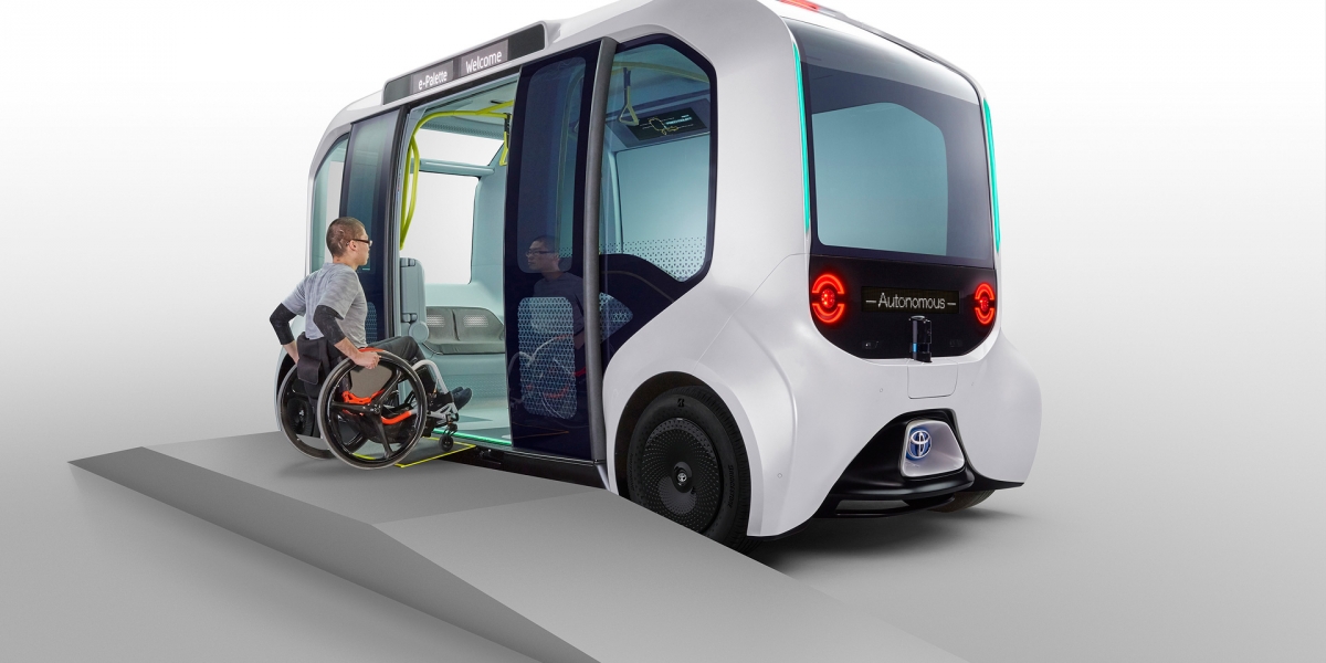 自駕車出包!TOYOTA奧運專用無人接駁車e-Palette帕奧選手村發生意外