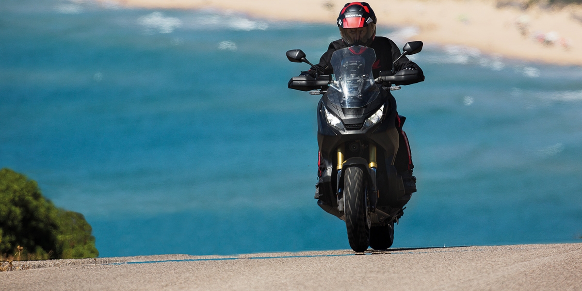 揭開面紗。HONDA 跨界速可達以X-ADV為名,正式登場!