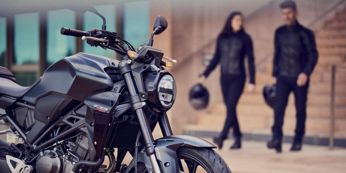 滑離、檔顯、新車色!2022 HONDA CB300R 歐洲發表