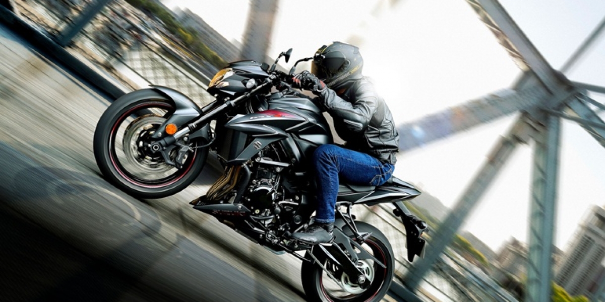 2018 SUZUKI GSX-S750Z豔黑登場