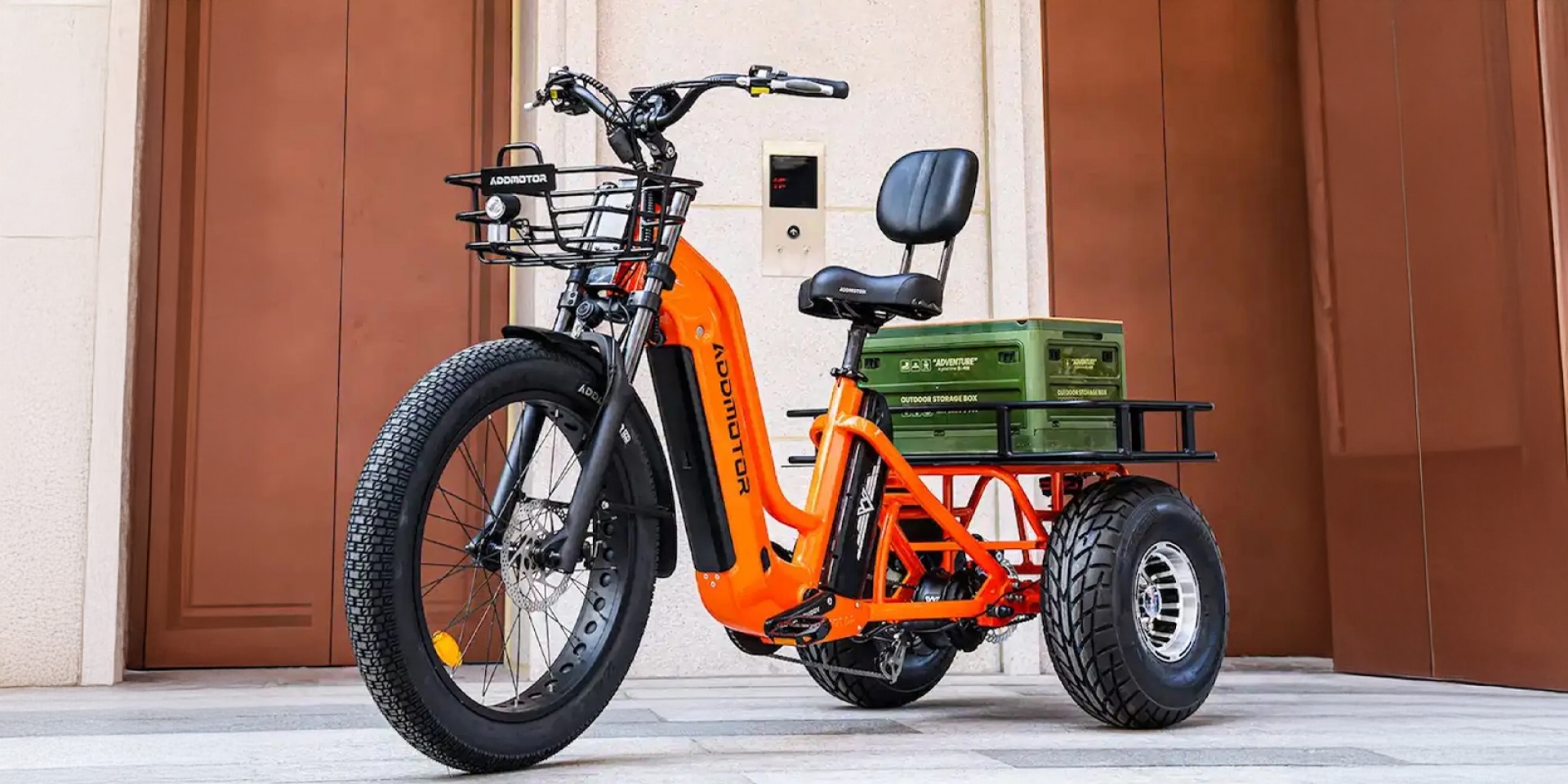 Addmotor Greattan D三輪貨運電動腳踏車超狂登場：7吋胖胎載重226公斤，雙電池飆破各種地形！