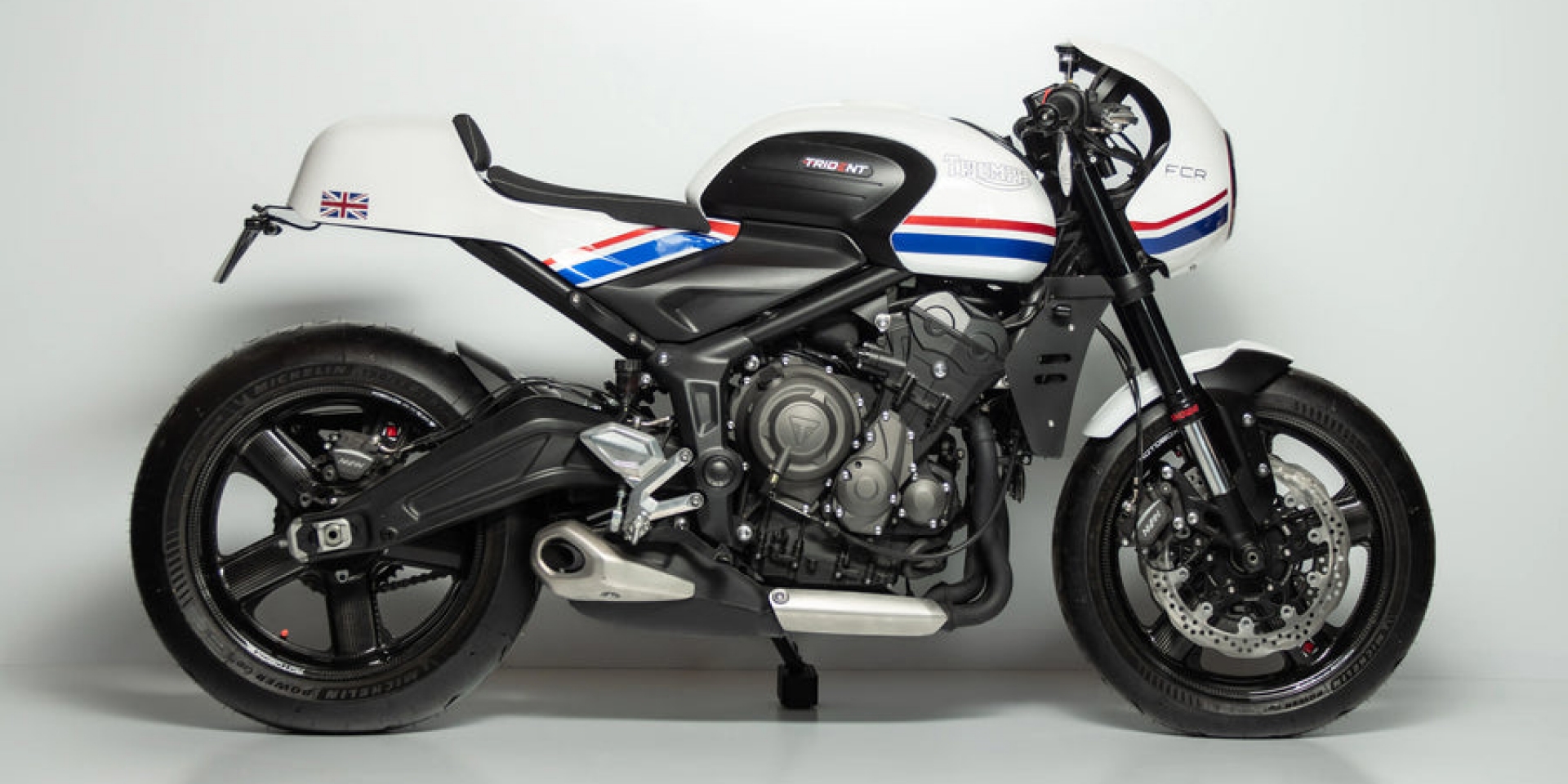 歐風小鋼砲改造術！FCR 推出 Triumph Trident 660 專屬 Cafe Racer 套件
