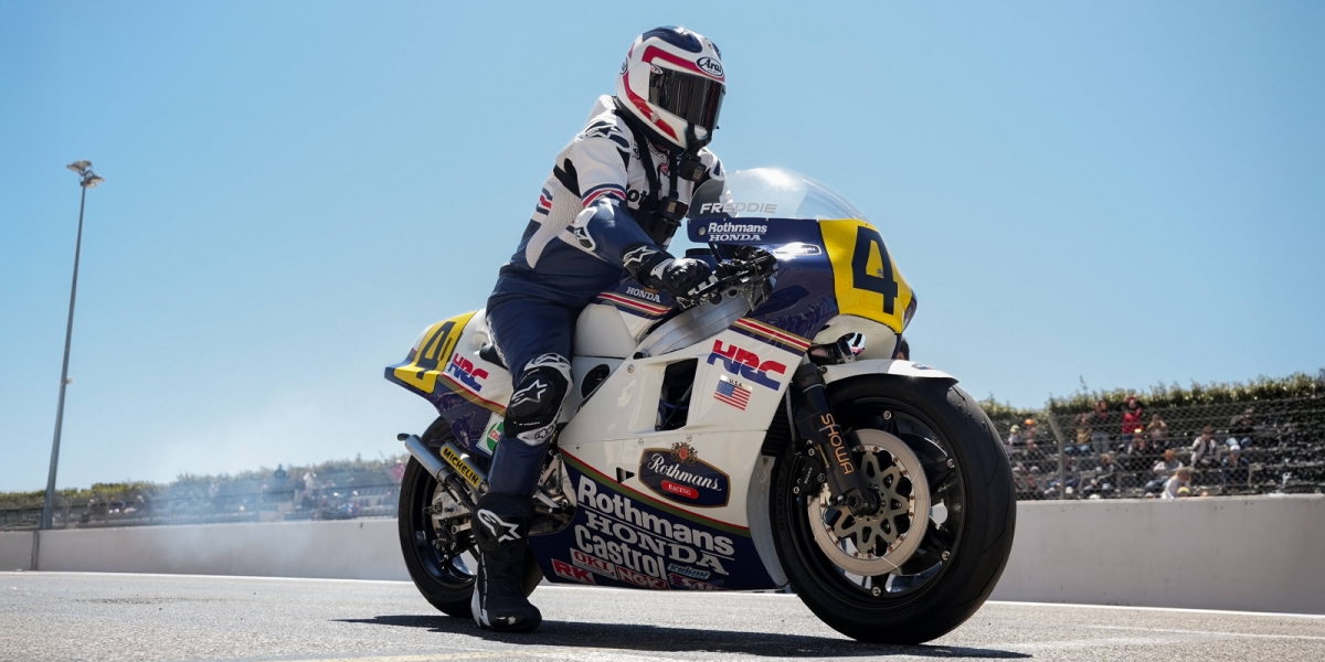 跨越四十年的二行程嘶吼！本田傳奇戰神 NSR500 與  Freddie Spencer 驚喜合體重返利曼賽道