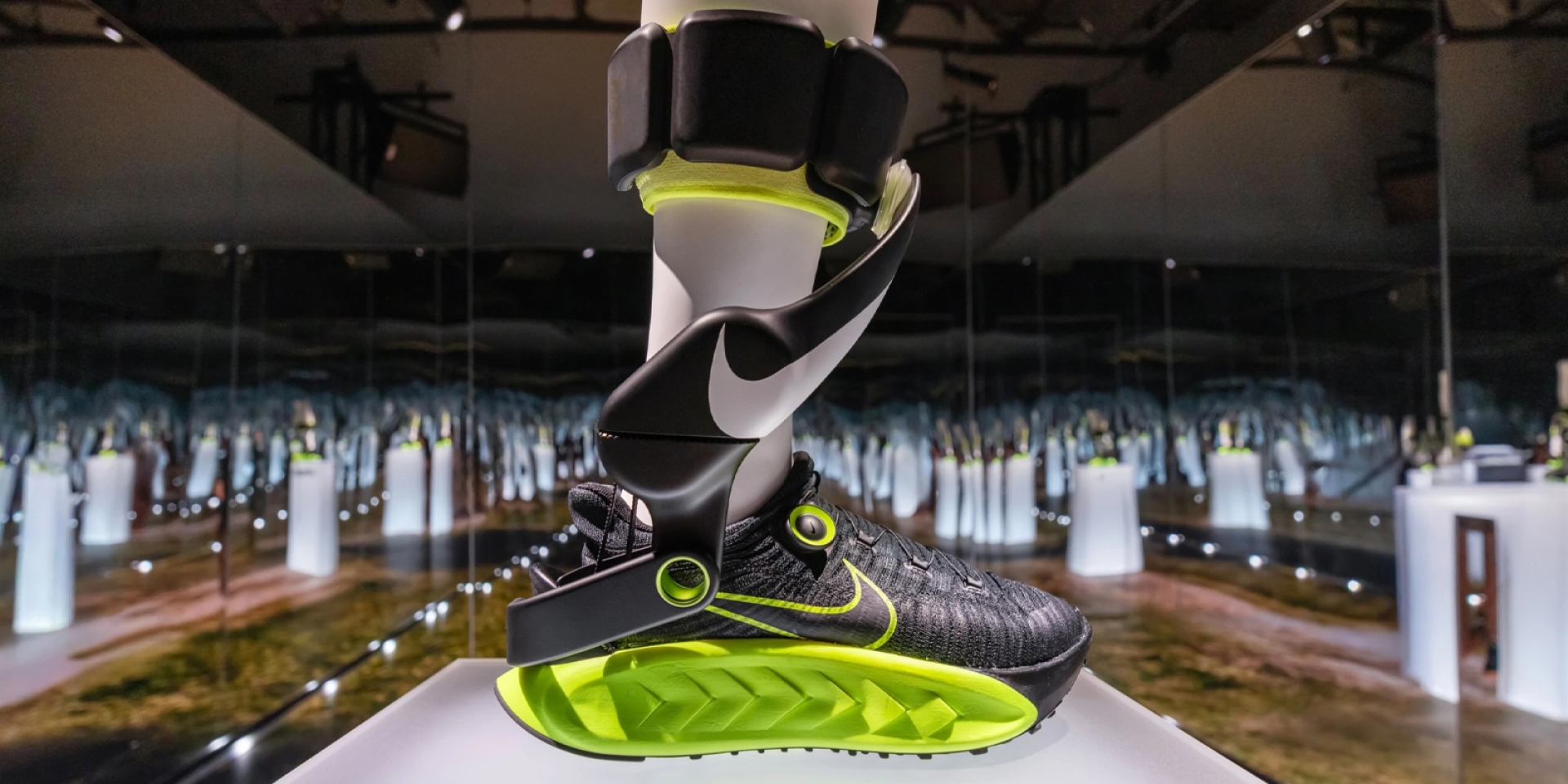 Nike 發表三款未來感新品:Mind 感知鞋、Project Amplify 助力鞋、Air Milano 充氣外套, 2026 年上市!