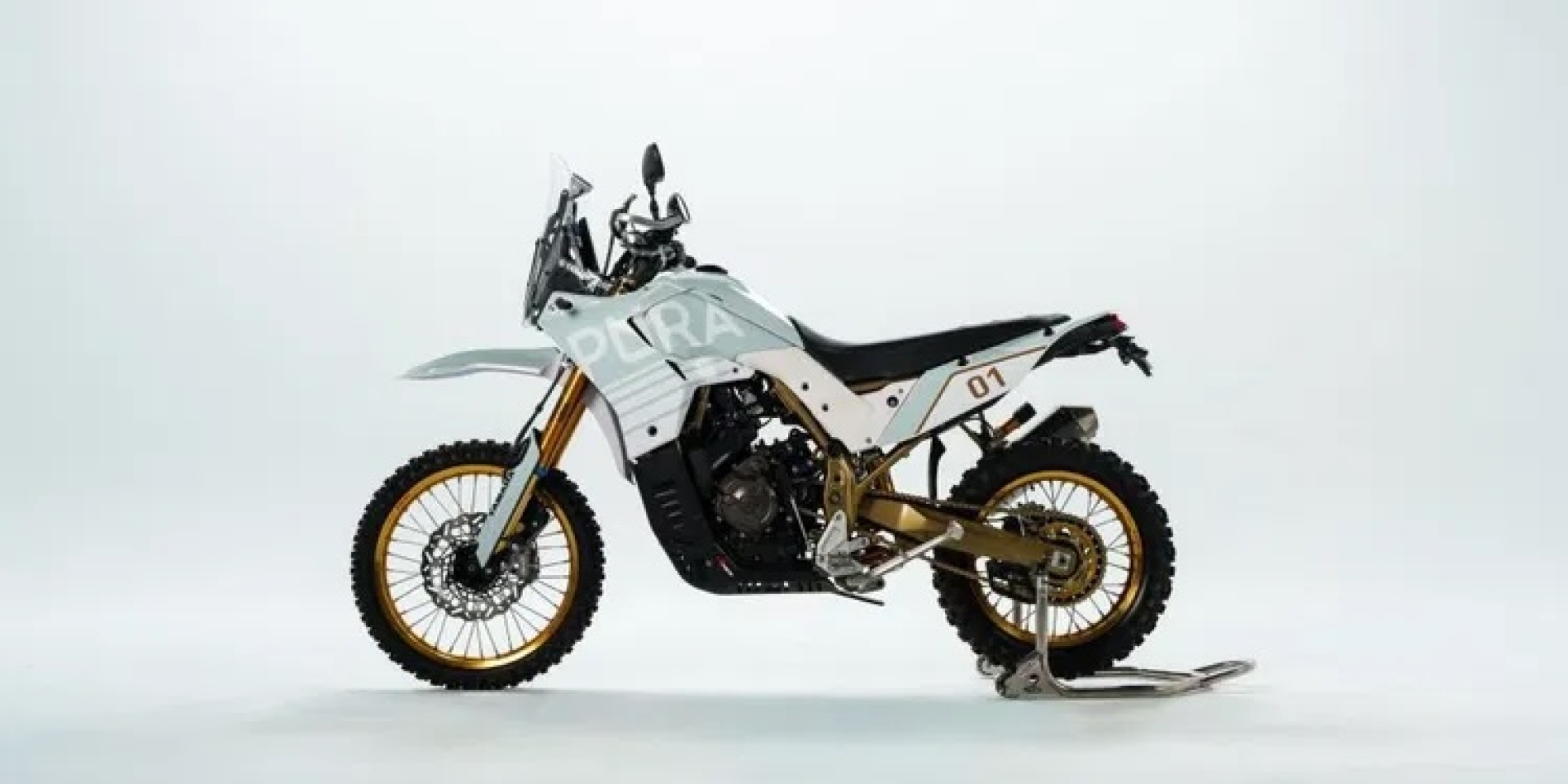 狂減 20 公斤！MotoGP 傳奇技師長親手打造，這才是 Ténéré 700 的「完全體」