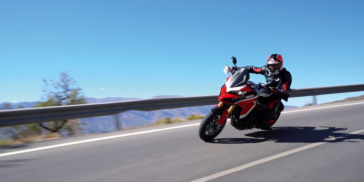 爬山拉力戰神。Multistrada 1260 Pike Peak