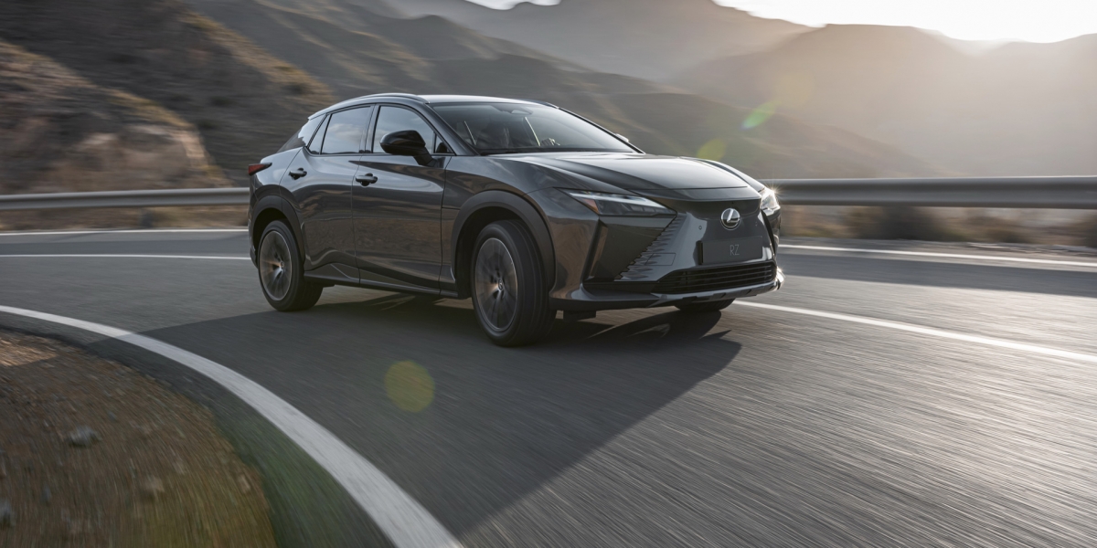 Toyota不能超越Lexus 全新RZ 450e比bZ4X還要好上不少