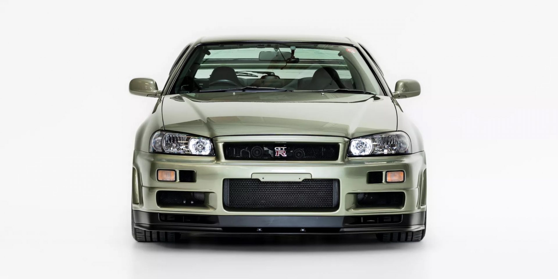 一輛2002年Nissan Skyline GT-R R34，拍出44.2萬美元天價