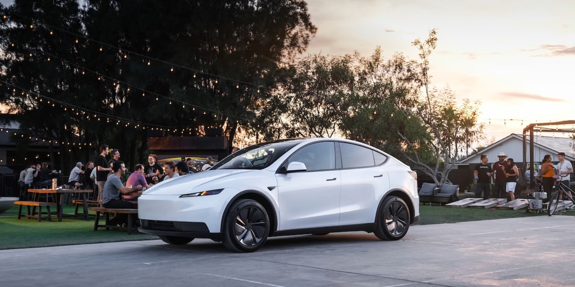 特斯拉推出入門版 Model Y Standard / Model 3 Standard：降配換便宜 但價差似乎不夠吸引人...