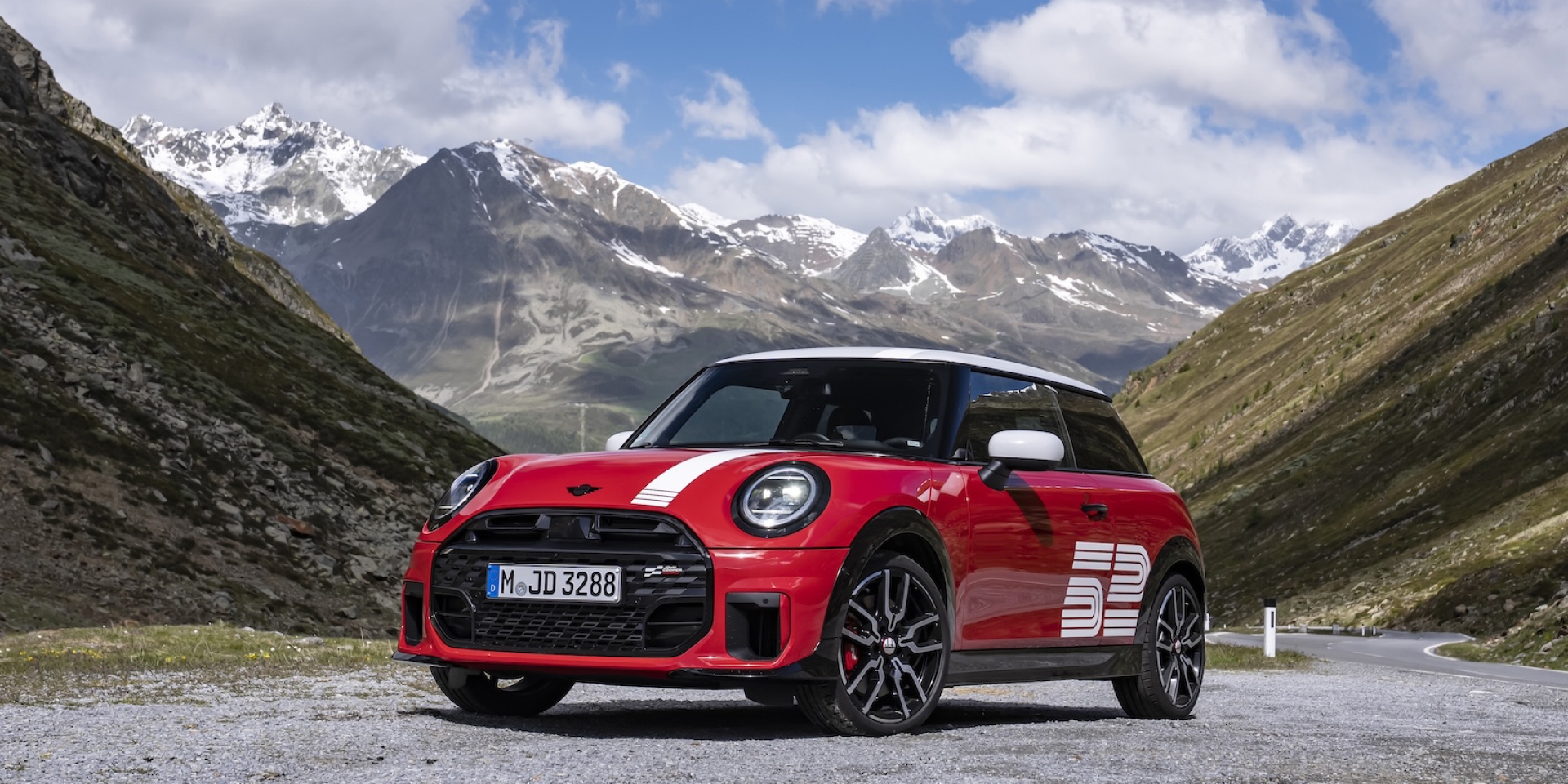 穿越時空的拉力紅！MINI 1965 Victory Edition 致敬蒙地卡羅傳奇，燃油純電同步上陣