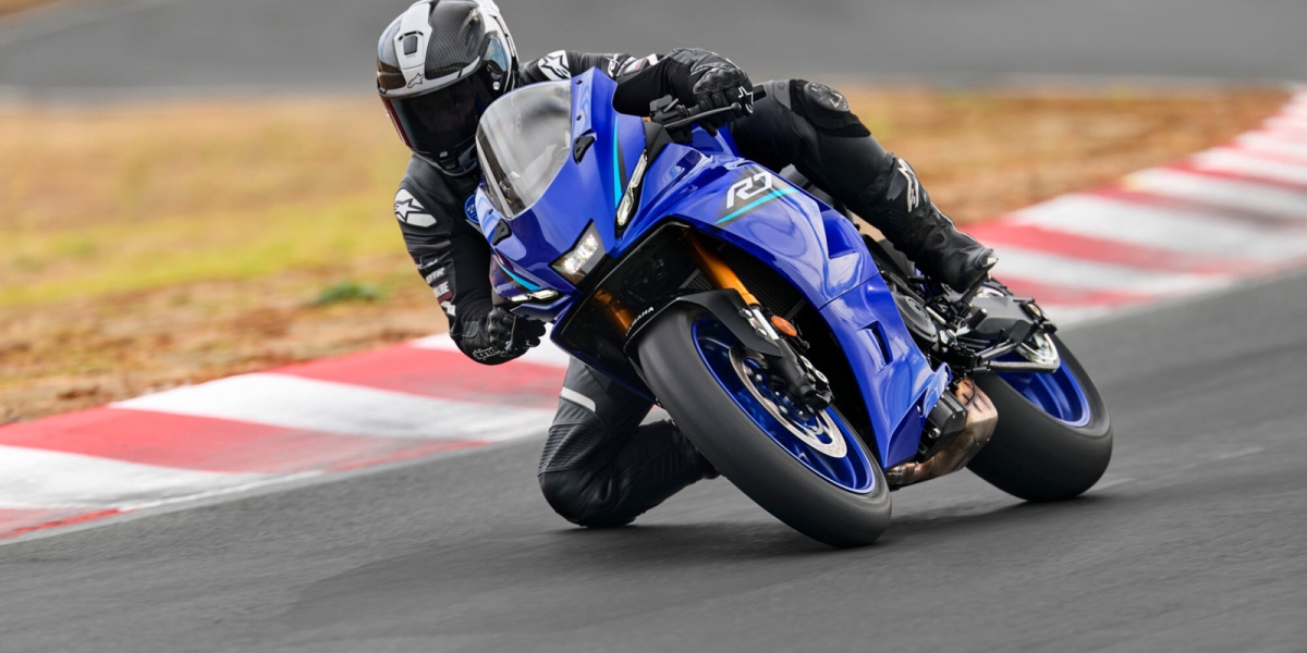 售價 42.9 萬，電控一次給滿！2026 YAMAHA YZF-R7 變得更完整