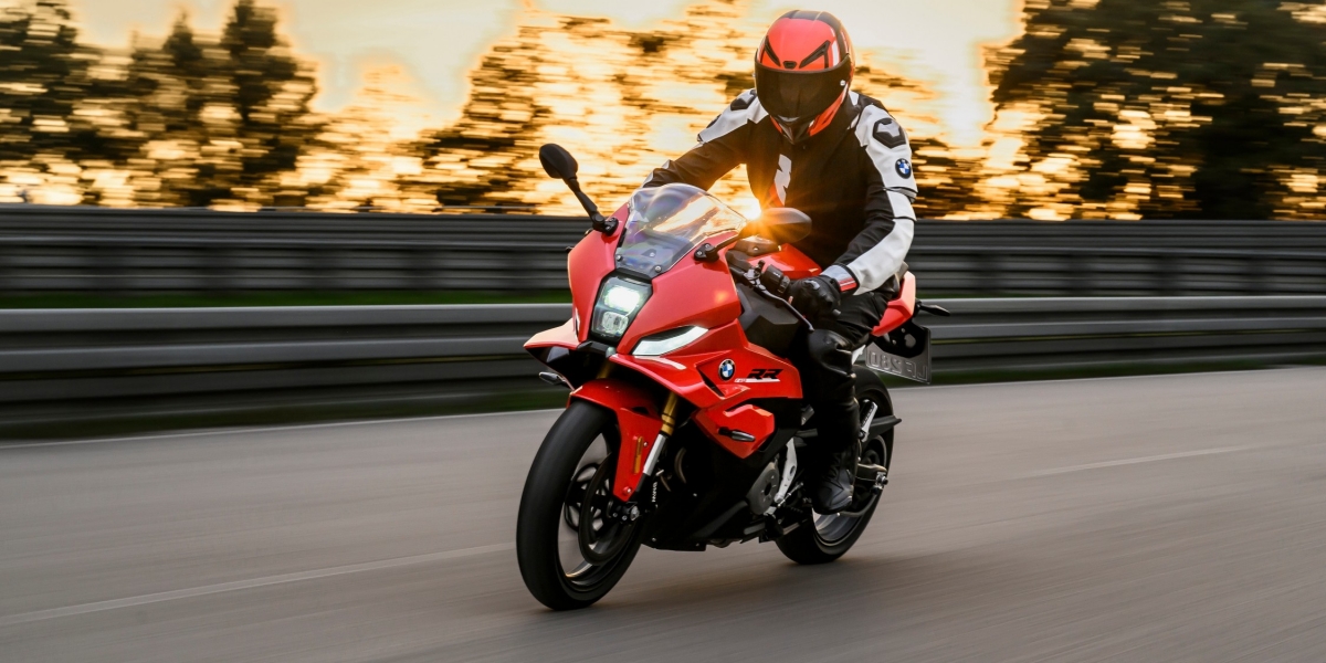 2027 BMW F 450 RR 正式發表：48匹馬力、177公斤羽量級車身與ERC自動離合器上身，歐洲售價約台幣25.7萬元起！