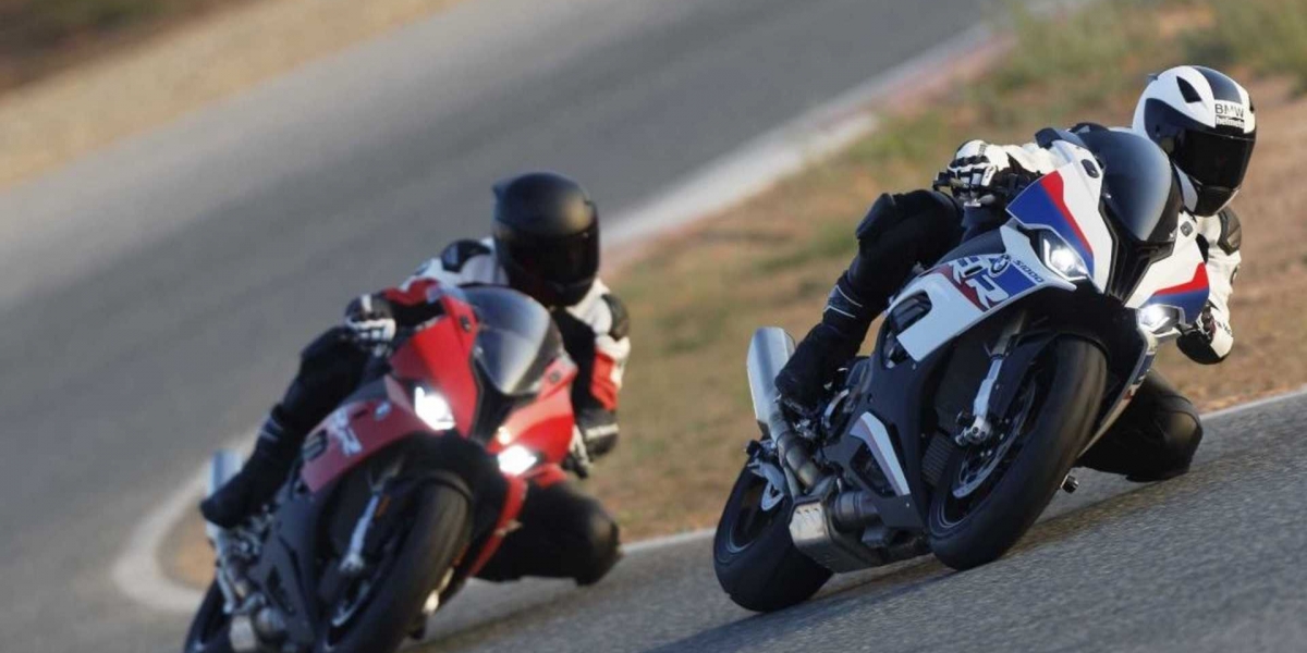 M Performance上身!BMW打造S1000 RR性能套件!