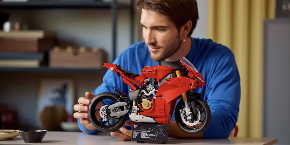 LEGO Technic推出Ducati Panigale V4 S 積木模型,讓你在家也能體驗賽道風采!