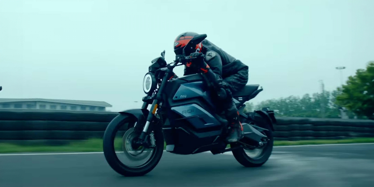 Niu RQi:7500W馬達、11匹馬力、450Nm扭力、極速110公里、200公里續航的電動輕檔車!