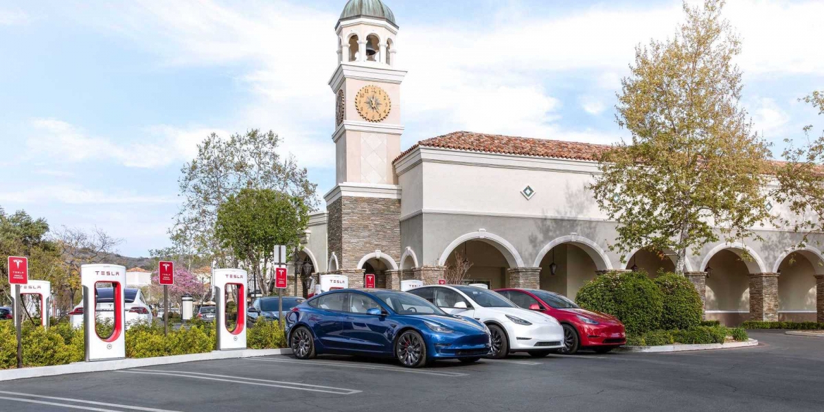 充電站共享!Tesla超充將開放給其他品牌車主!