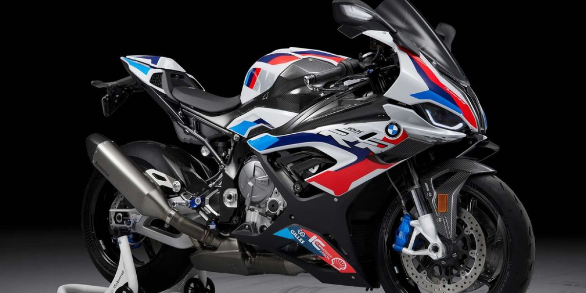 可不可以,再改多一點點就好!全新2023 BMW S1000RR 發表,跟上大空力套件時代!