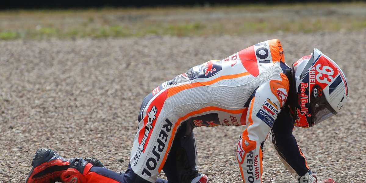 Marc Marquez摔在面前!HONDA唯一完賽車手中上貴晶:我真的嚇爛!
